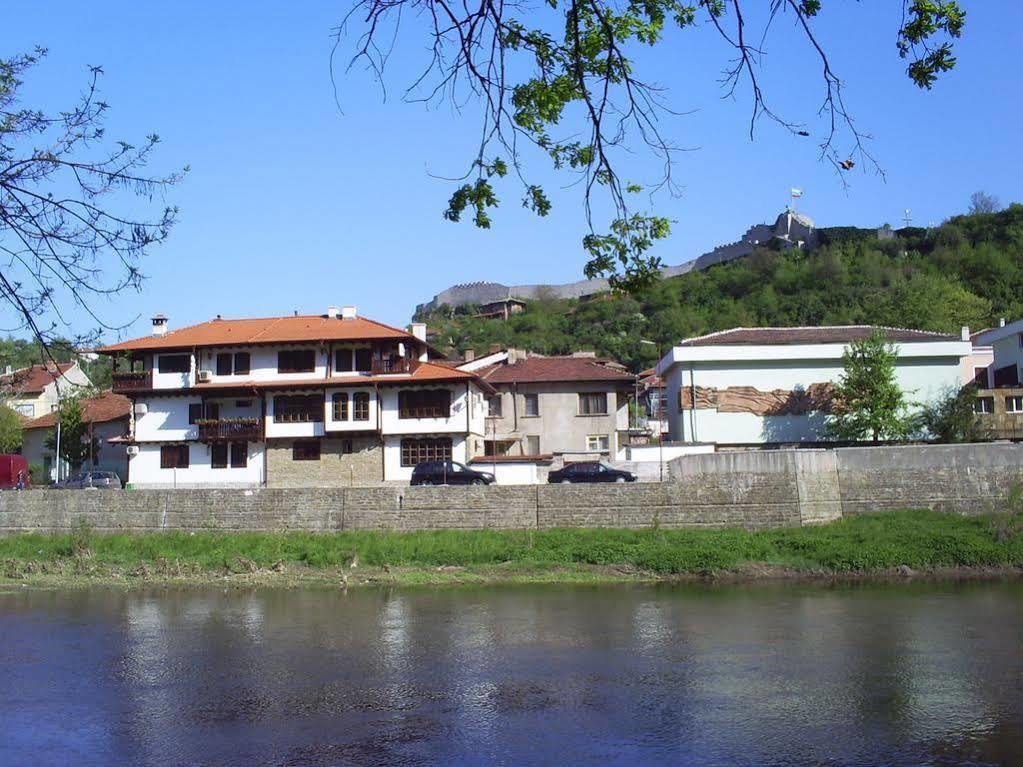 Family Hotel Varosha 2003 Lovetsj Eksteriør bilde